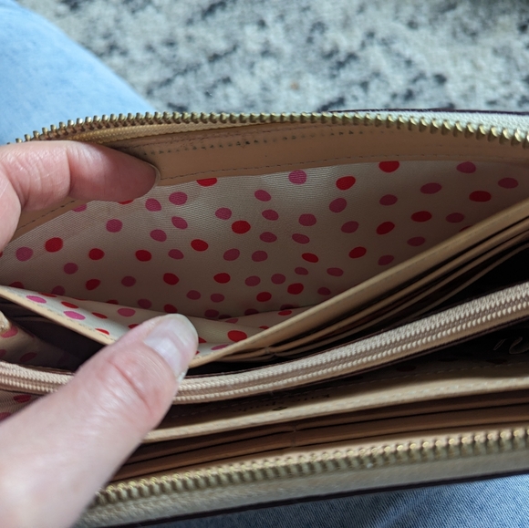Kate Spade Wallet - Picture 5 of 7